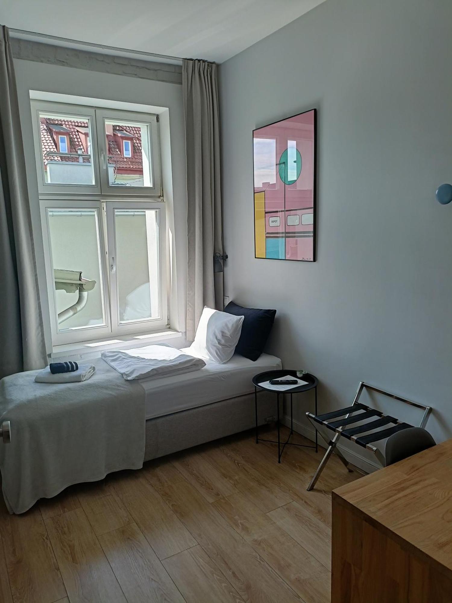 So In Station Apartment *